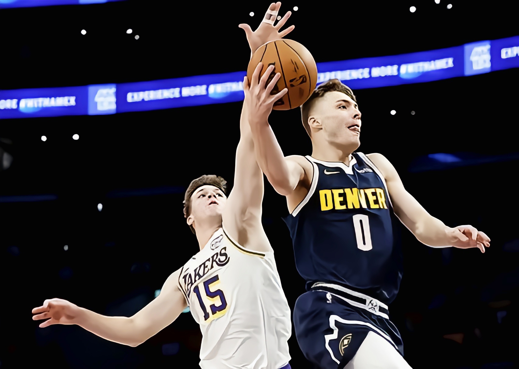 深圳队完胜新疆队,约基奇状态火热 深圳队完胜新疆队,约基奇状态火热