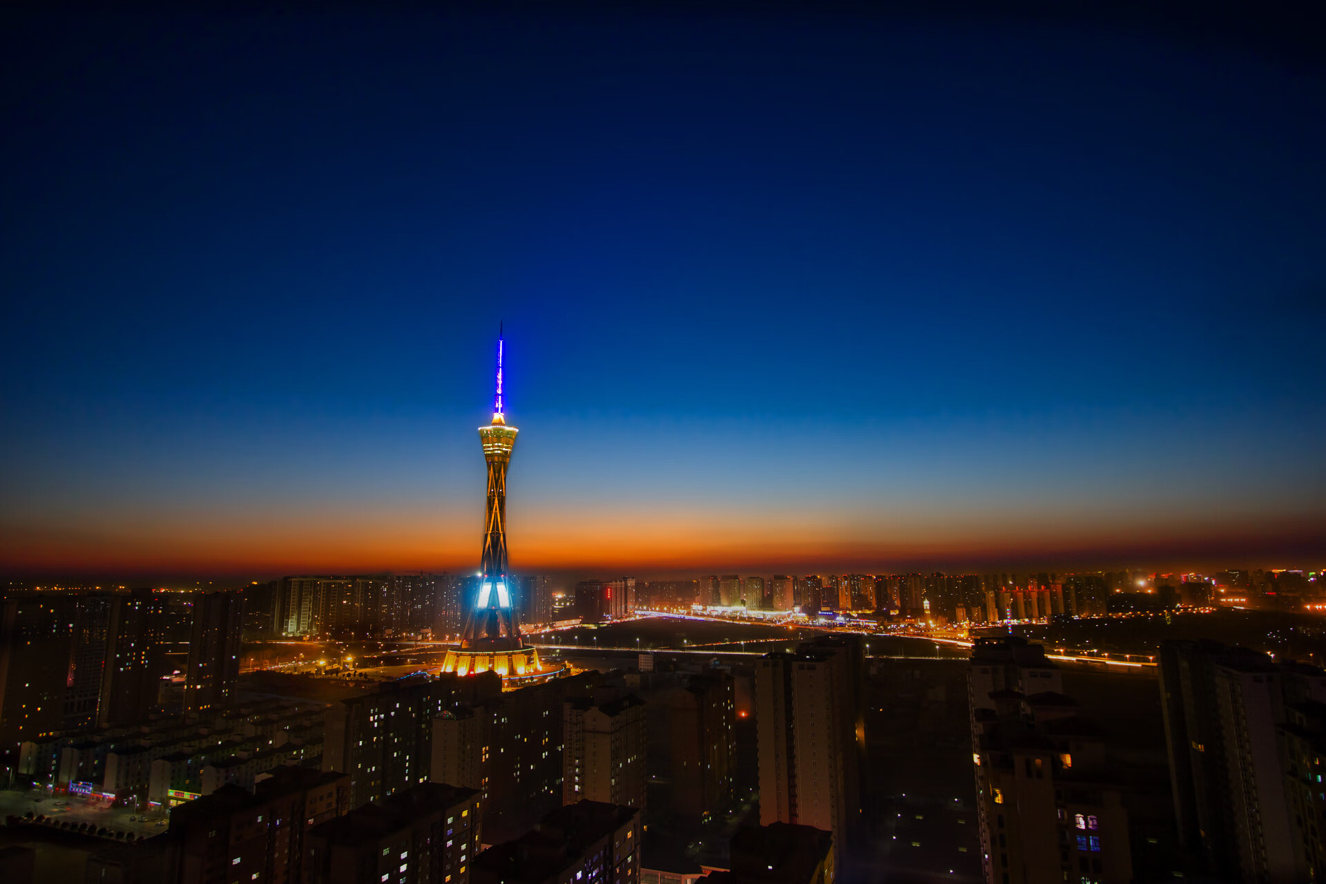 浓眉化身定海神针,凯尔特人鏖战擒开拓者,一记封盖定乾坤