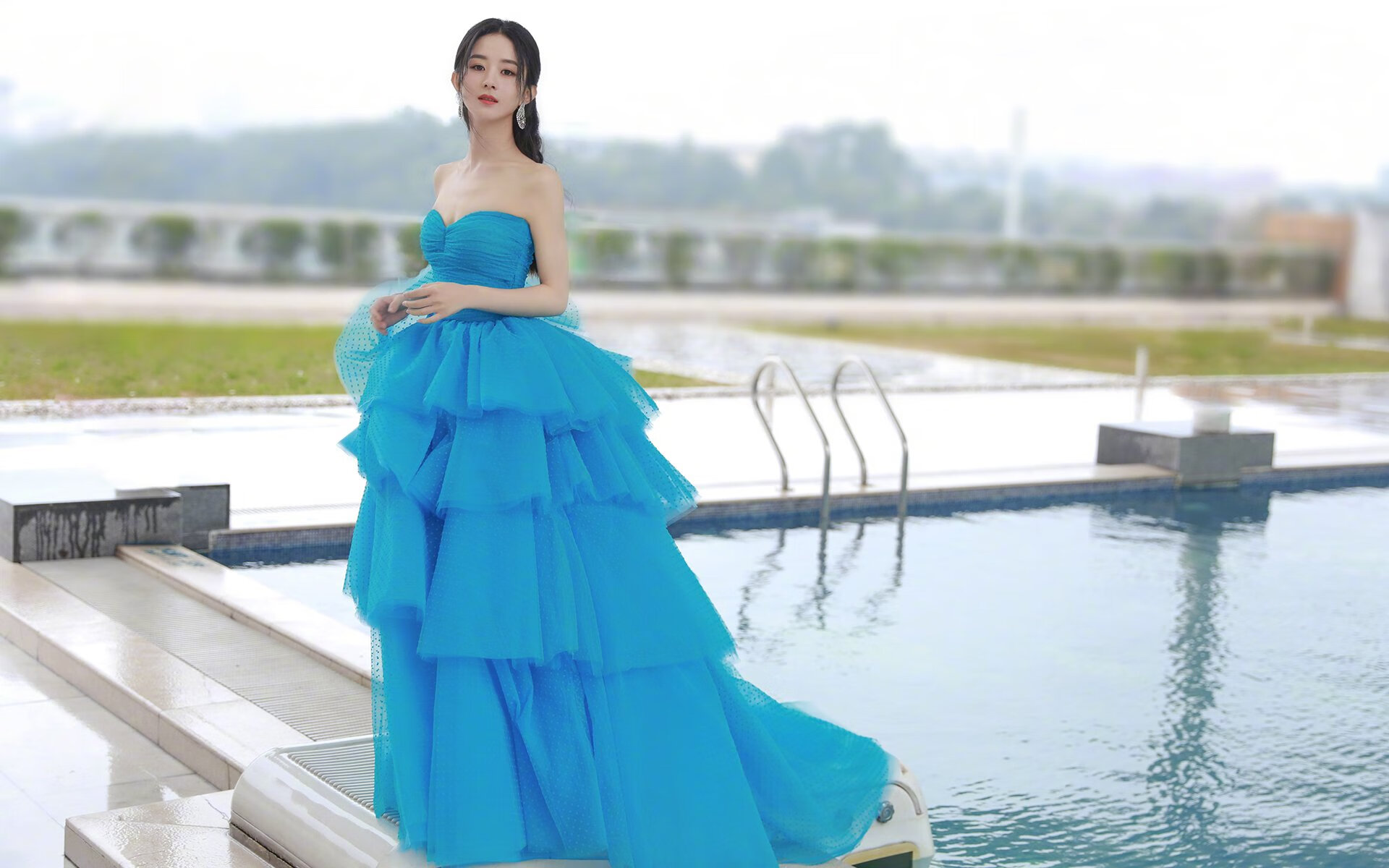 从三笘薰的单点破局到乌克兰的整体压制,现代足球攻防转换的新维度