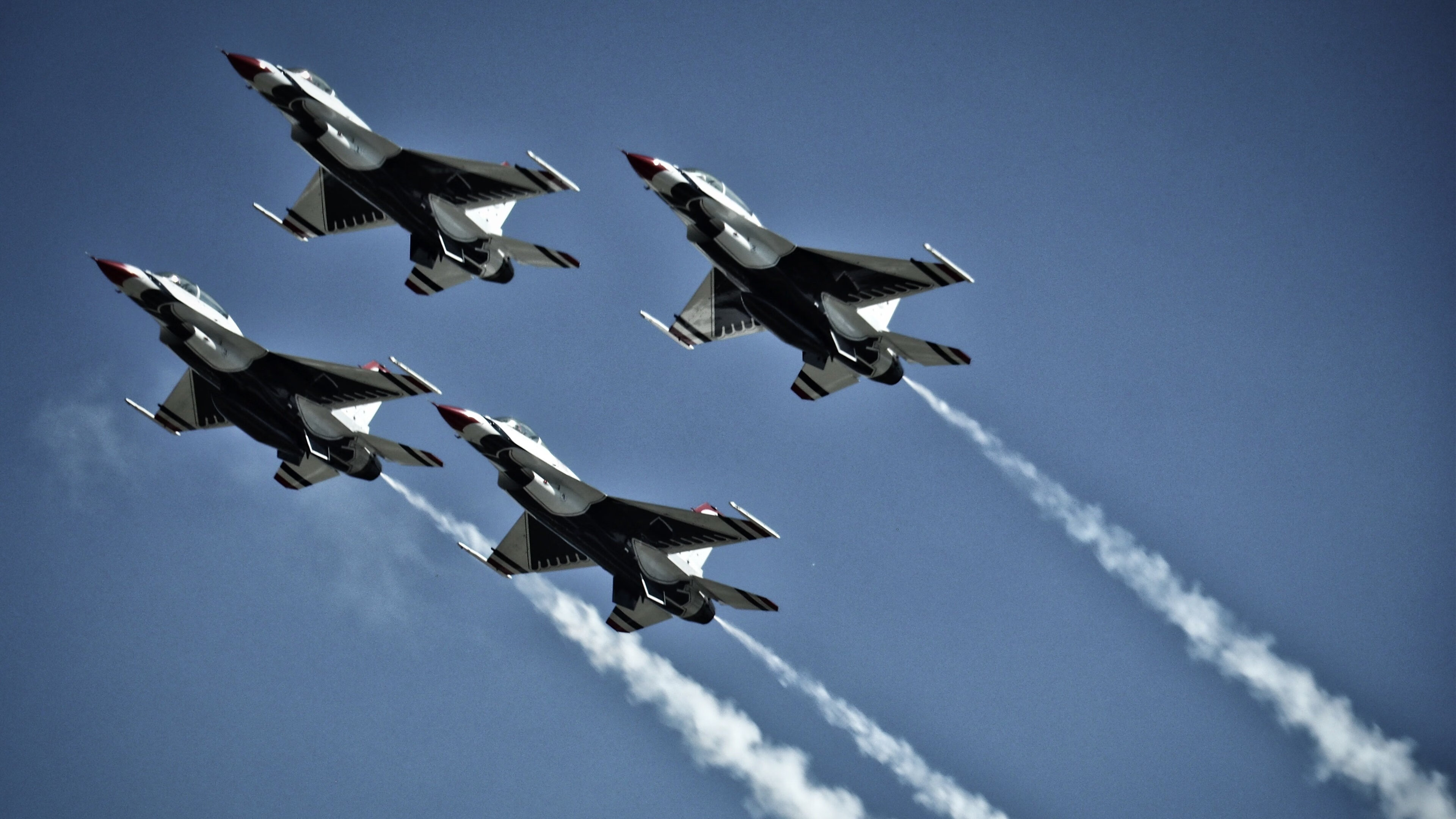 终场前五分钟,伦纳德一记封喉斩震东部,绿军血战魔术暗藏争冠密码